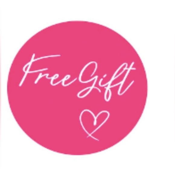 Sweet Dolphin 304 Stainless Steel Plating 18K Gold Plated Pendant Necklace - Picture 8 of 9